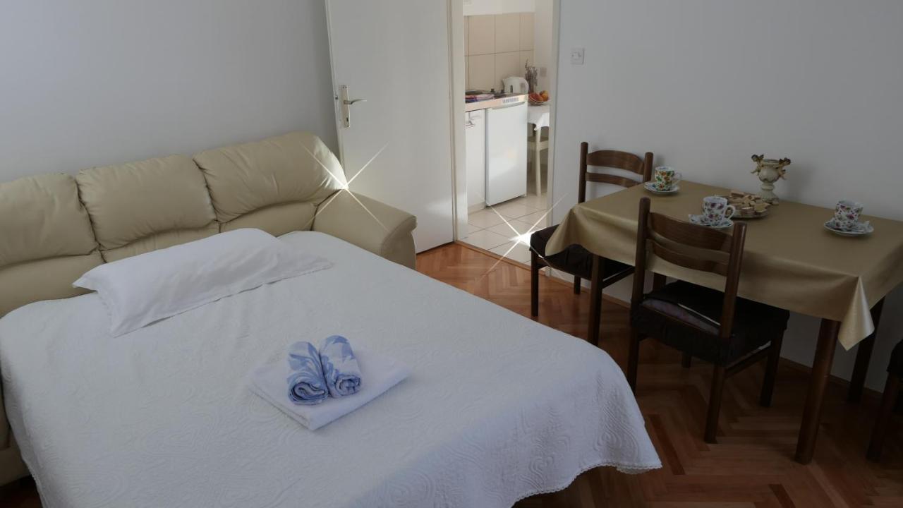 Apartmani Damir Livajic Omiš Exteriér fotografie